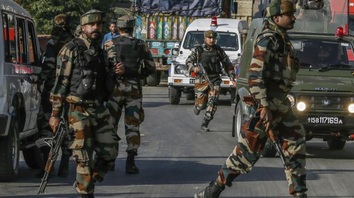 Army, police launch operation to check Kashmir robberies, killings