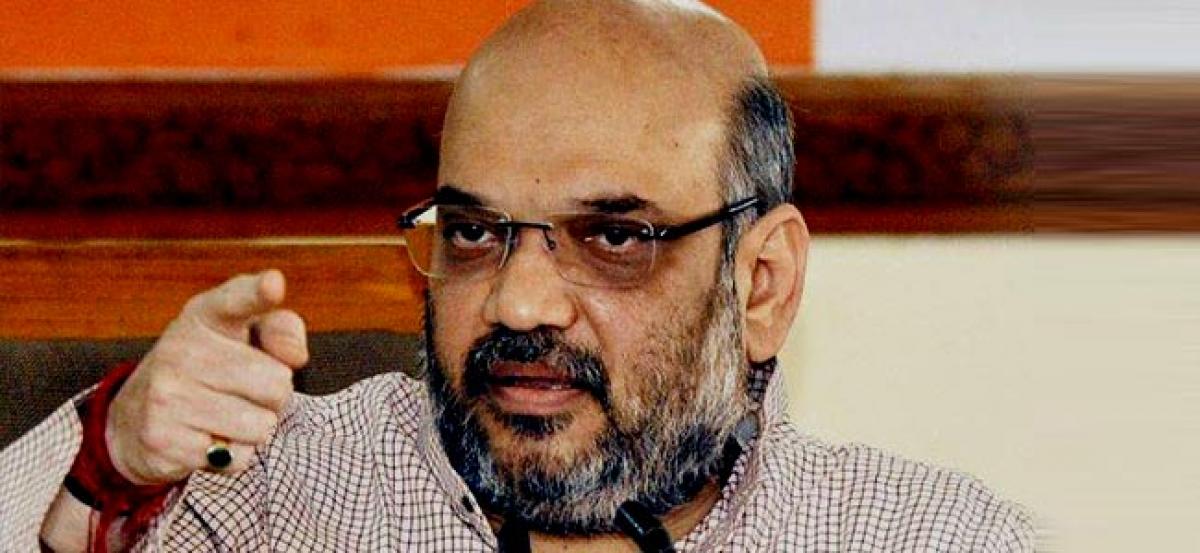 Amit Shah attacks Mayawati, Akhilesh; woos Dalits in Kanpur event