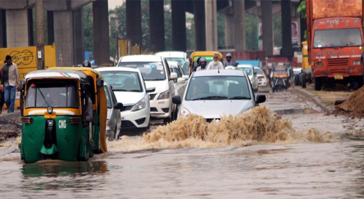 Rains push water to dangerous levels in south India, thousands evacuated to safe shelters