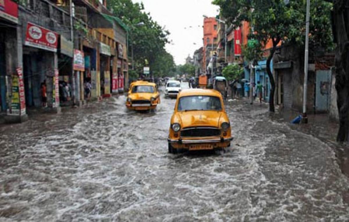 Kolkata teen electrocuted after heavy showers cripple life