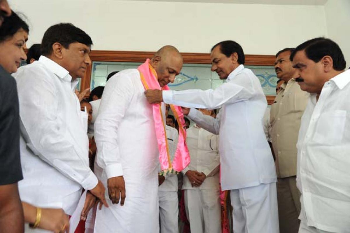 It’s official now: Malla Reddy joins TRS