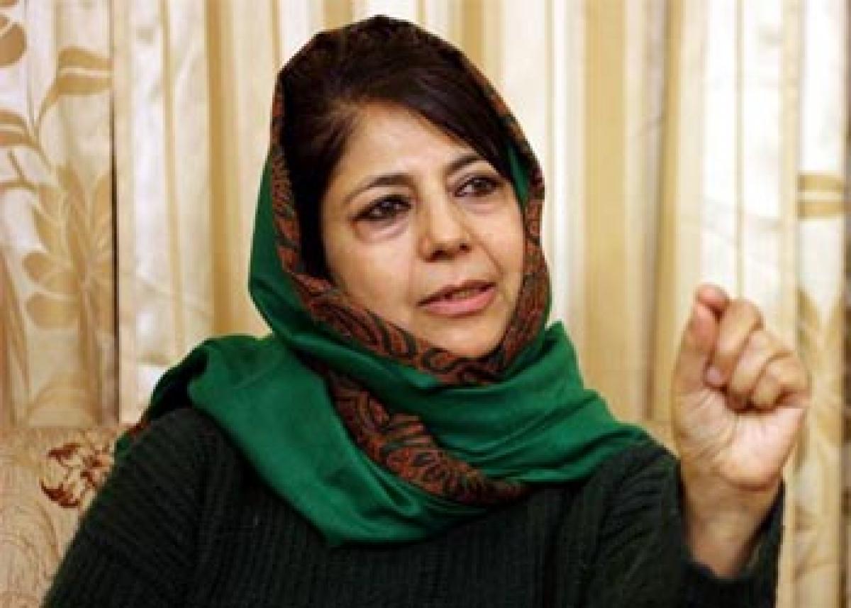 Suspense continues over Mehbooba Muftis oath taking in J-K
