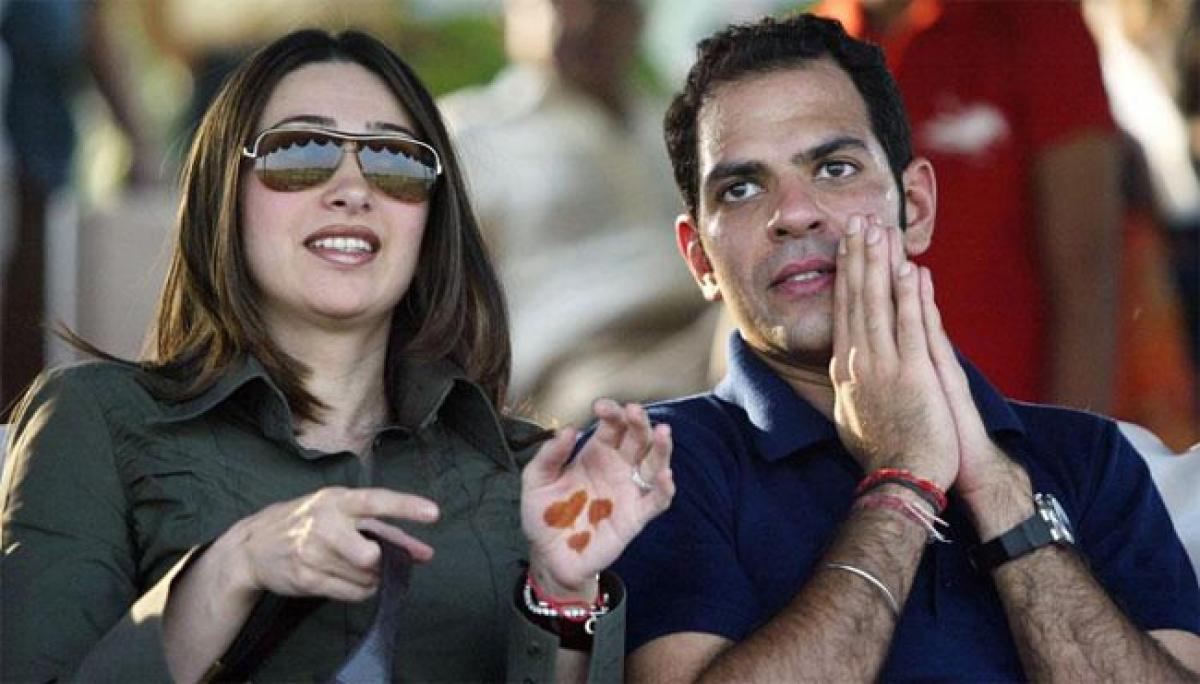 Karisma Kapoor officially divorced from Sunjay Kapur, actress will keep kids