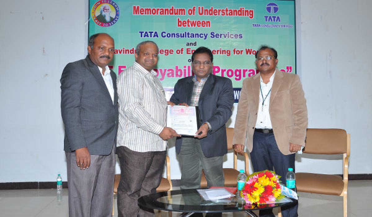 Ravindra College of Engineering for Women signs agreement with TCS