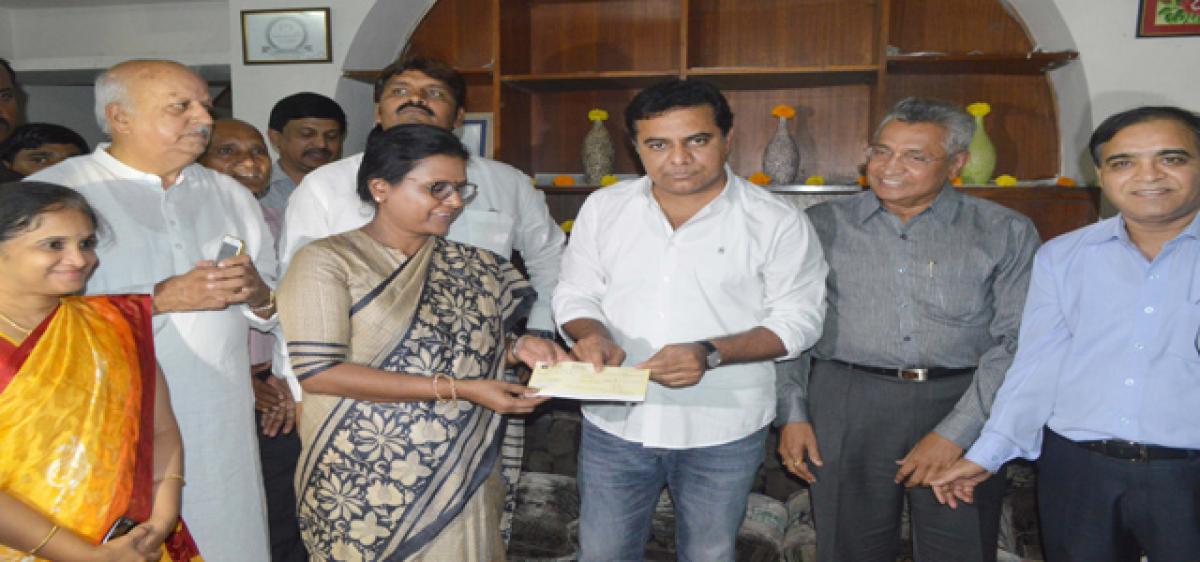 KTR visits Sparsh Hospice, donates 5 lakh