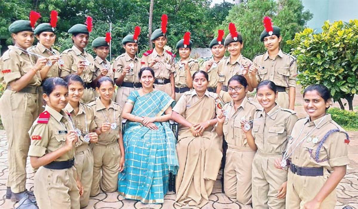 Sri Durga Malleswara Siddhartha Mahila Kalasala cadets excel at NCC camp