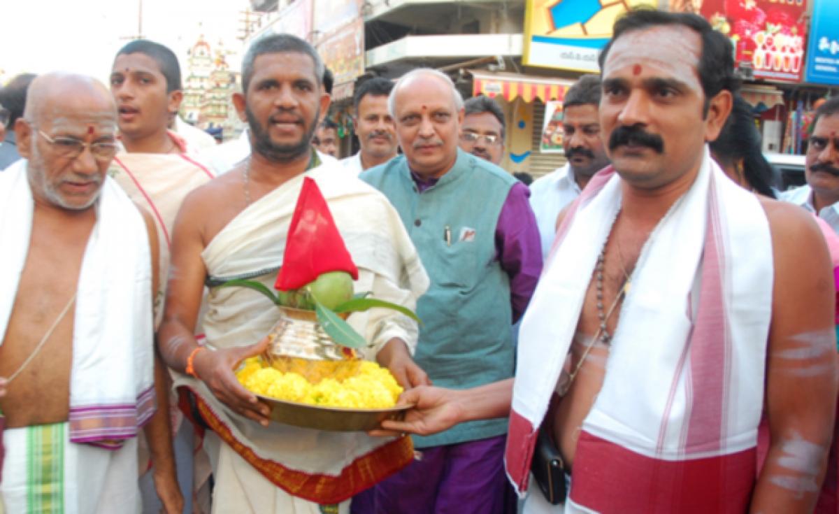 Brahmins urged to make use of welfare corporation