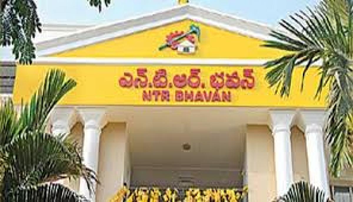 TDP accuses TS govt of causing financial crisis