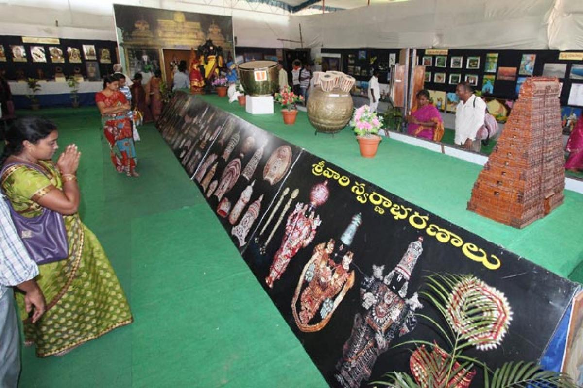 Tirumala Tirupati Devasthanams photo expo attracts pilgrims