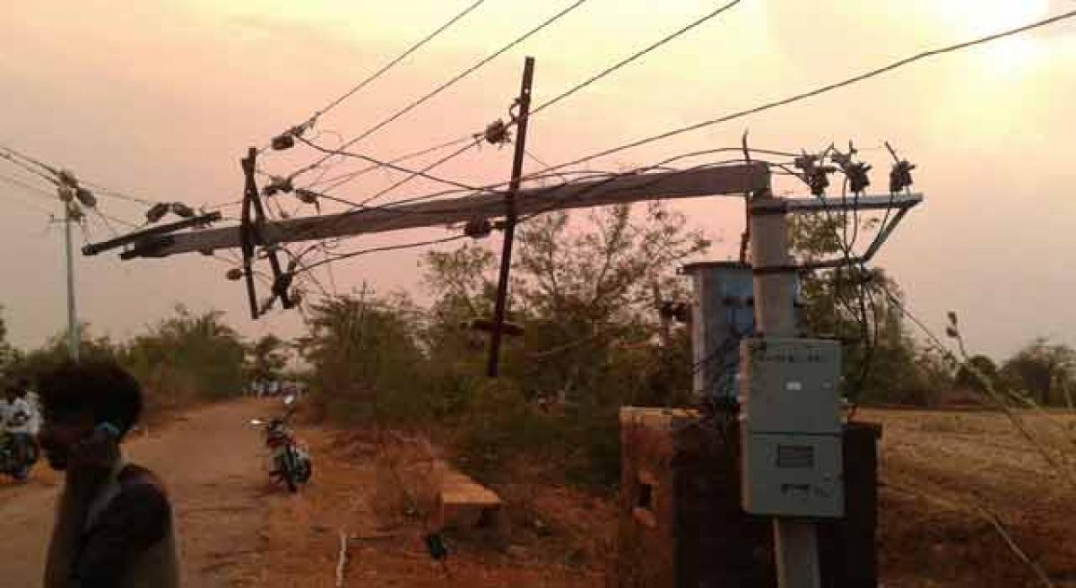 Hyderabad Karnataka continues to receive heavy rain, gales