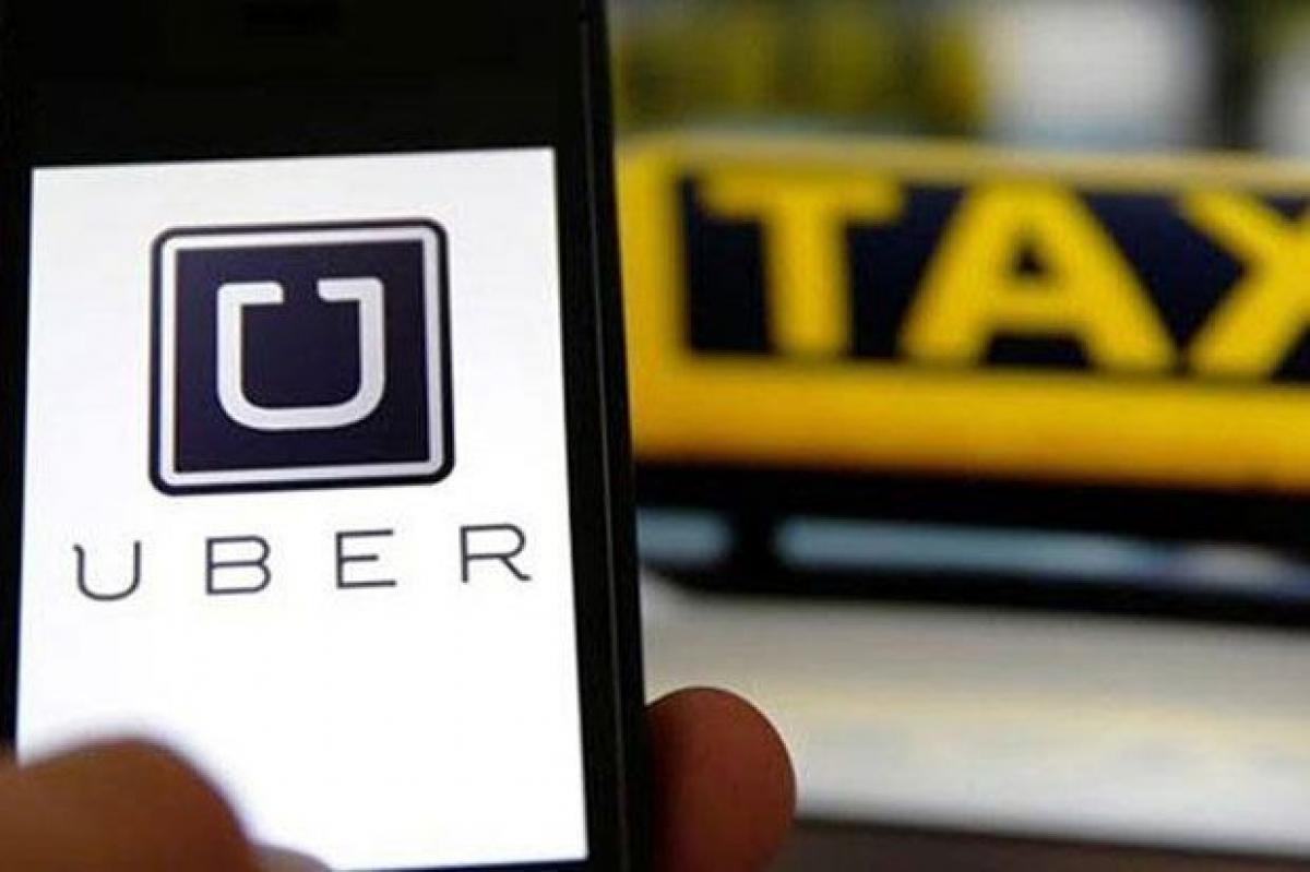 Jakarta police say Uber illegal service, arrest drivers