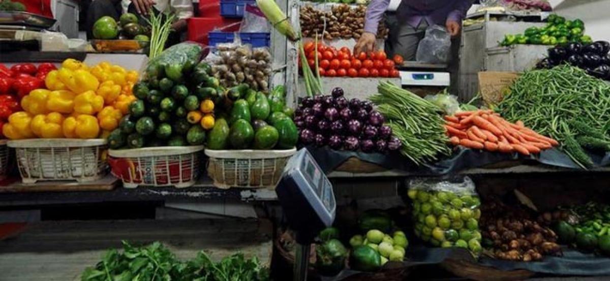 Indias August retail inflation at five-month low, raises hopes of rate cut