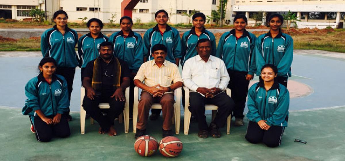 NTR UHS Women’s basketball team to participate in South Zone tourney