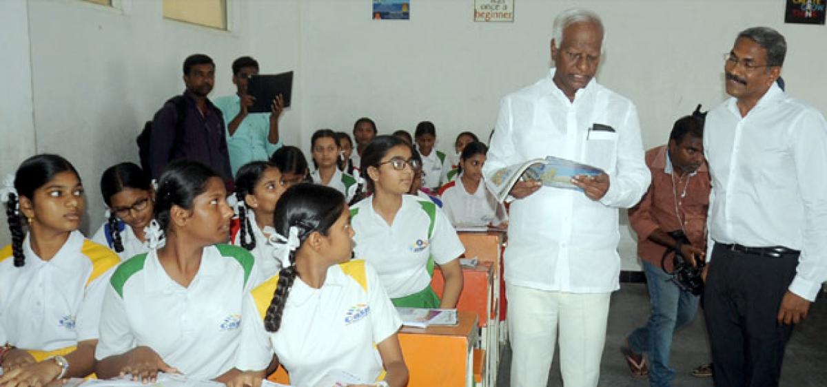 Kadiyam dons the hat of a teacher