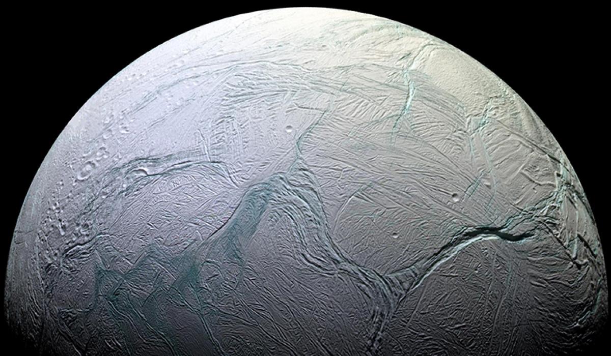 Saturns moon Enceladus may have water closer to surface