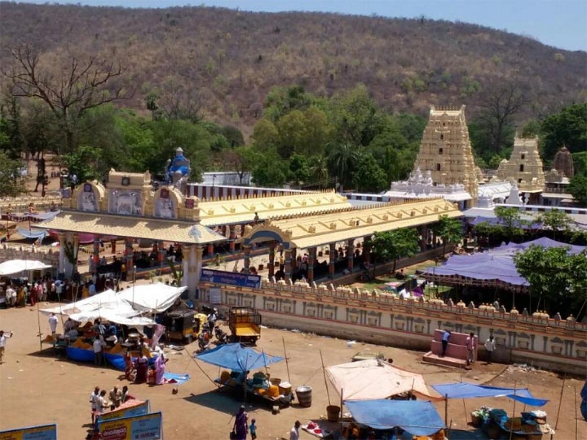 Heavy influx of Kannadigas at Mahanandi temple