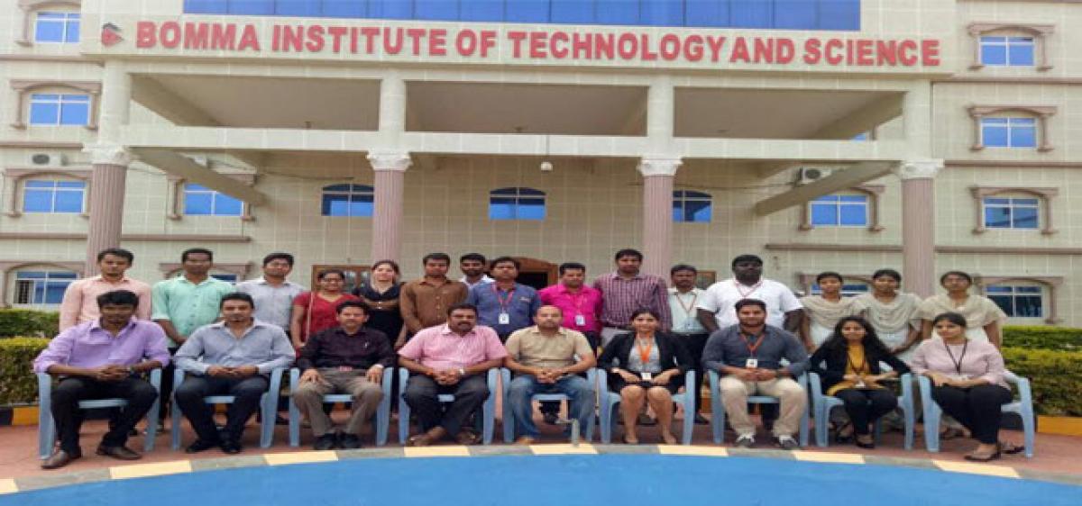 10 students of Bomma Engg College bag jobs