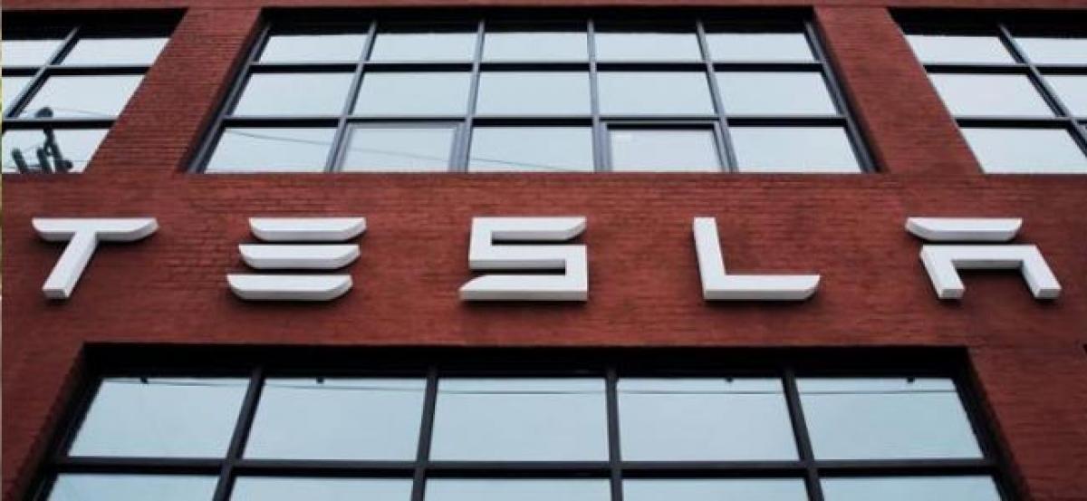 Tesla Motors discloses $1.1 billion in third-quarter cash needs