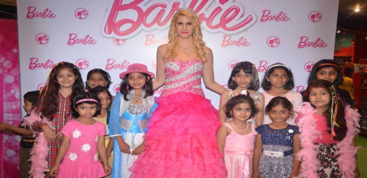 Barbie mesmerises her li’l fans