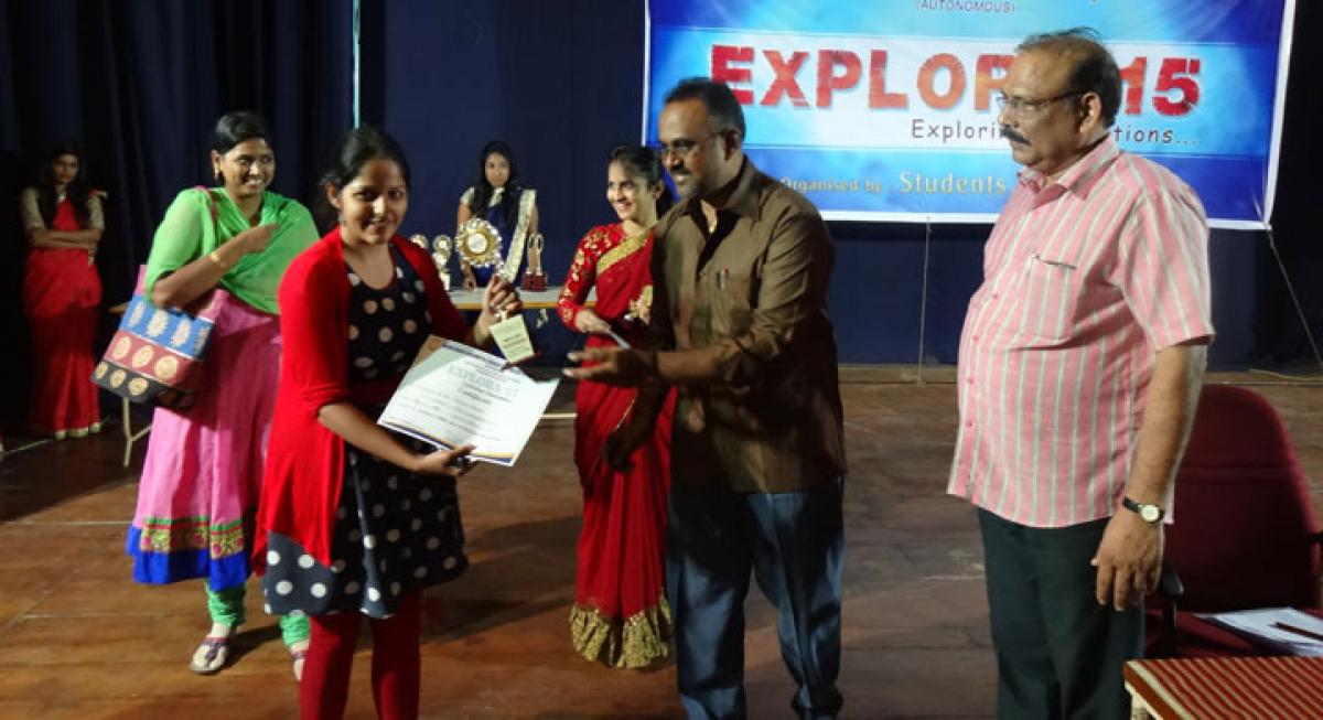 Explora 2015, a platform for students from management