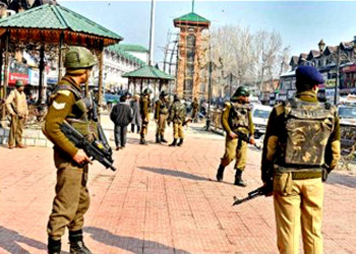 High Security in Kashmir in view of Republic Day