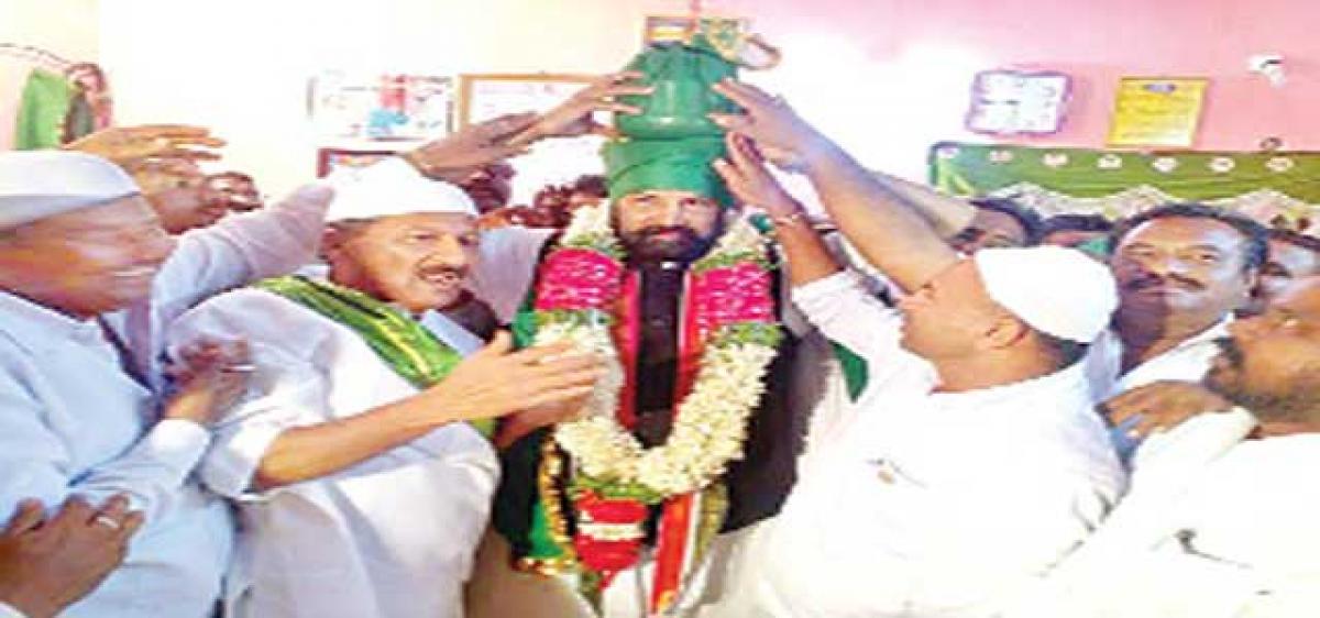 Janpahad Dargah Urs fete begins