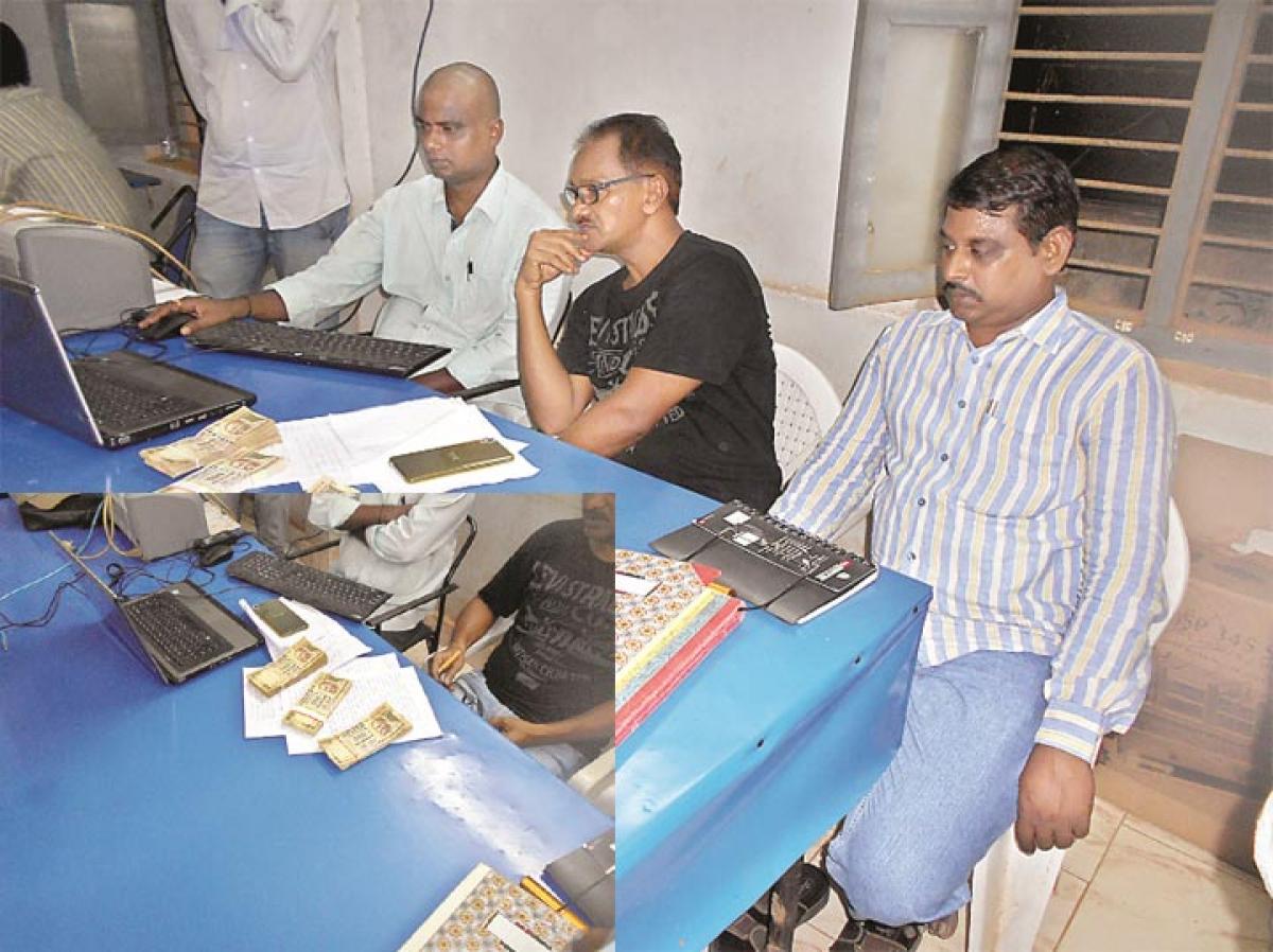 Anti-Corruption Bureau raids FCI godowns