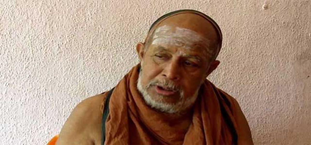 Kanchi seer to launch gold plating works of Rajagopuram today