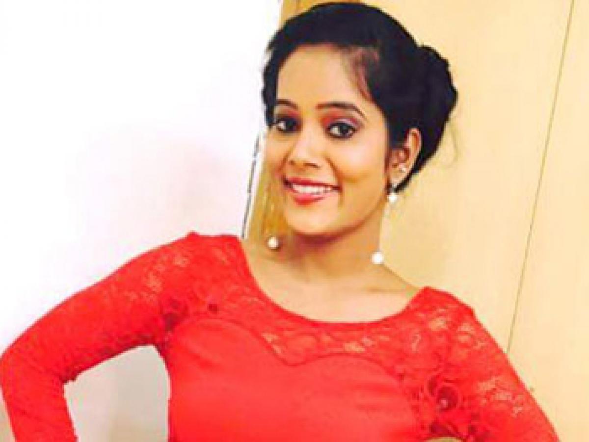 Telugu TV anchor Nirosha found dead