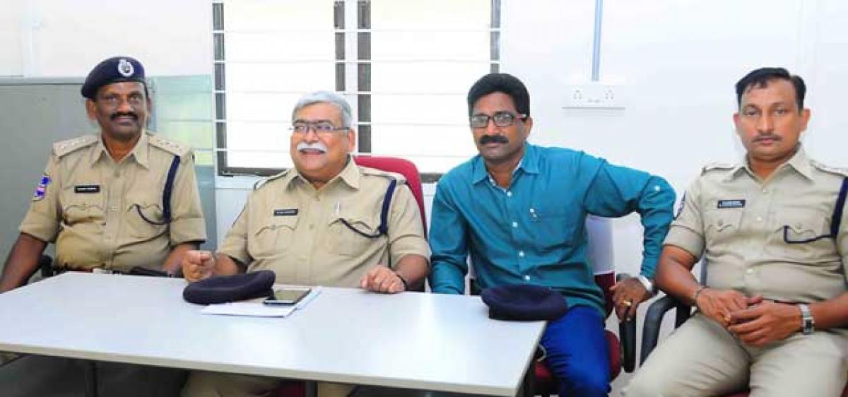 Use technology to crack cases, Khammam Additional SP tells cops