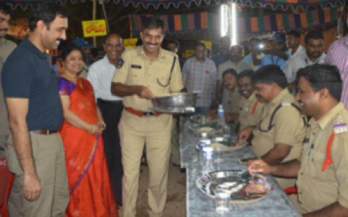 Tulasi seeds in service of cops