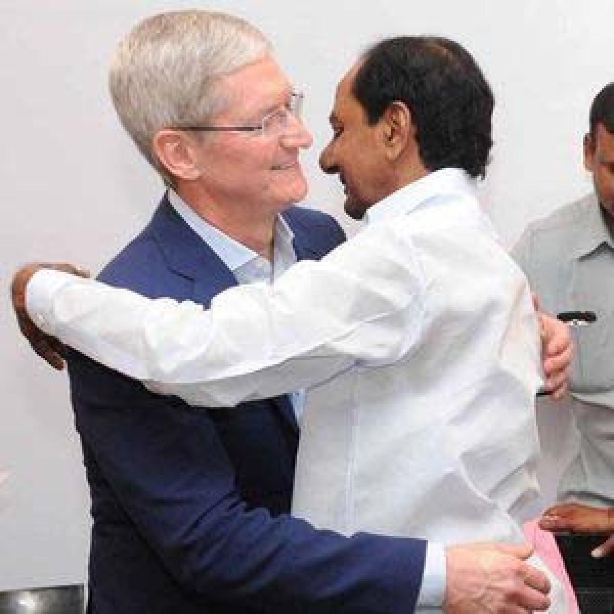 No wow factor in Apple CEO’s India tour