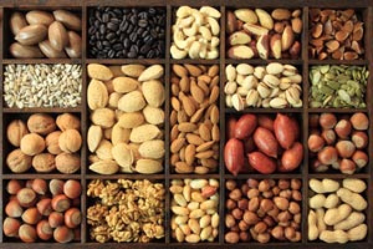 Eat nuts to reduce inflammation