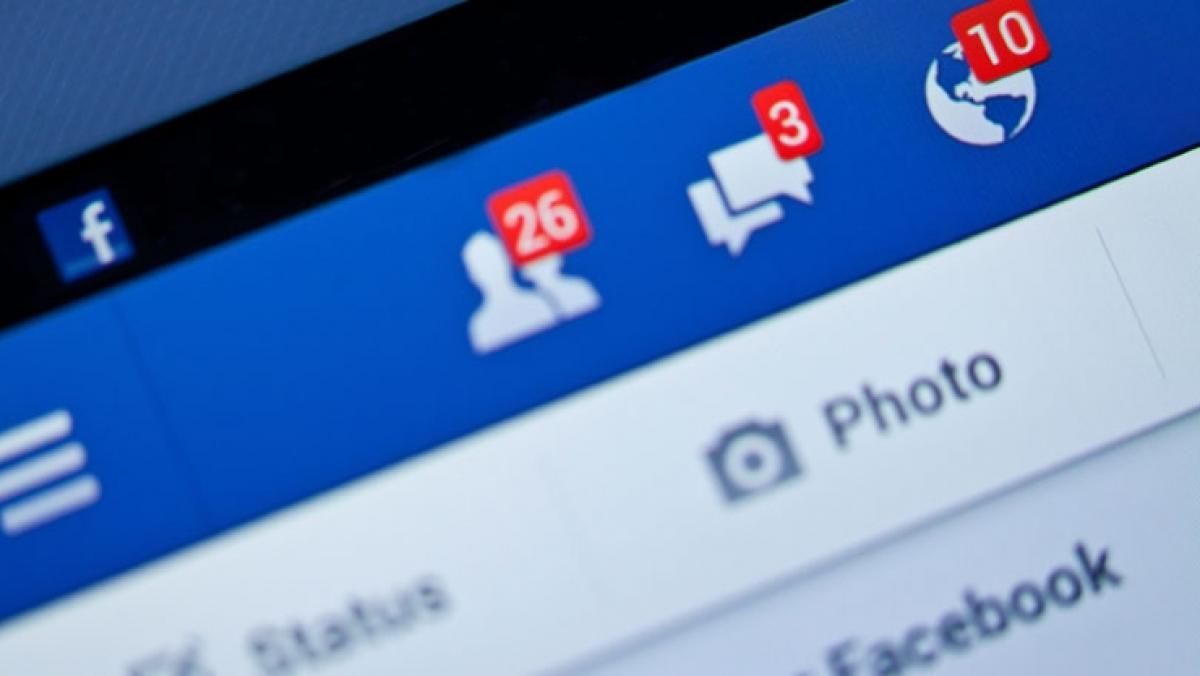 Are you extremely social? Beware of cheating on Facebook