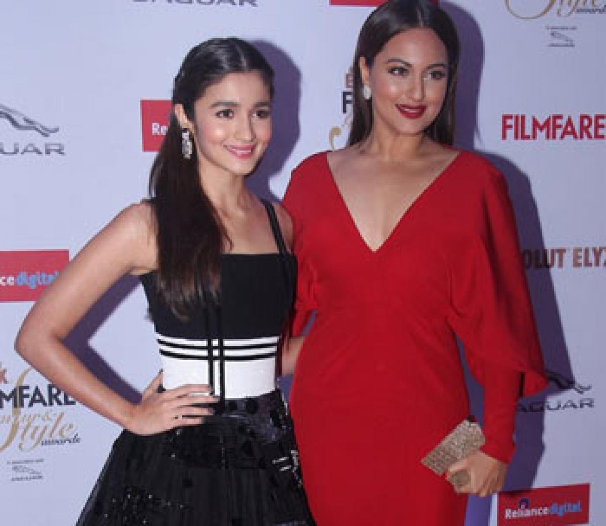 Sonakshi is cool and edgy: Alia