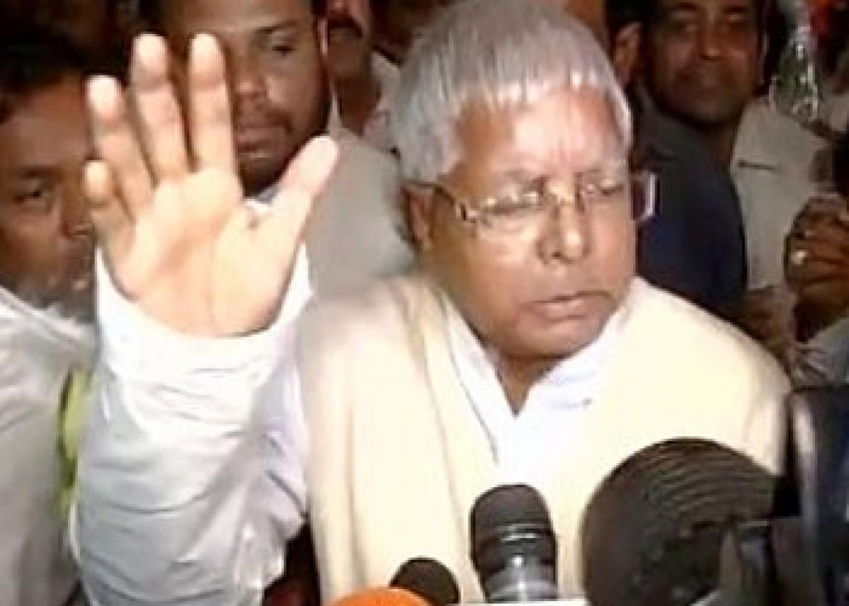 Lalu taunts RSS, says will make them return in half pants again