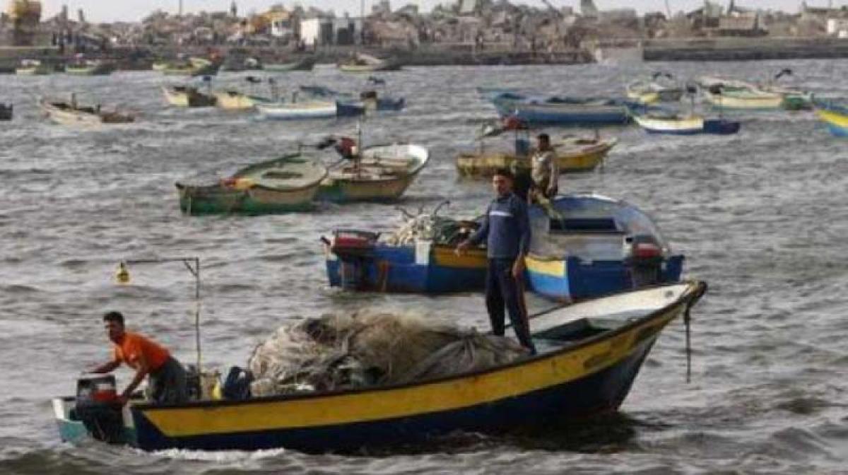 Pakistan apprehends over 100 Indian fishermen off Gujarat coast