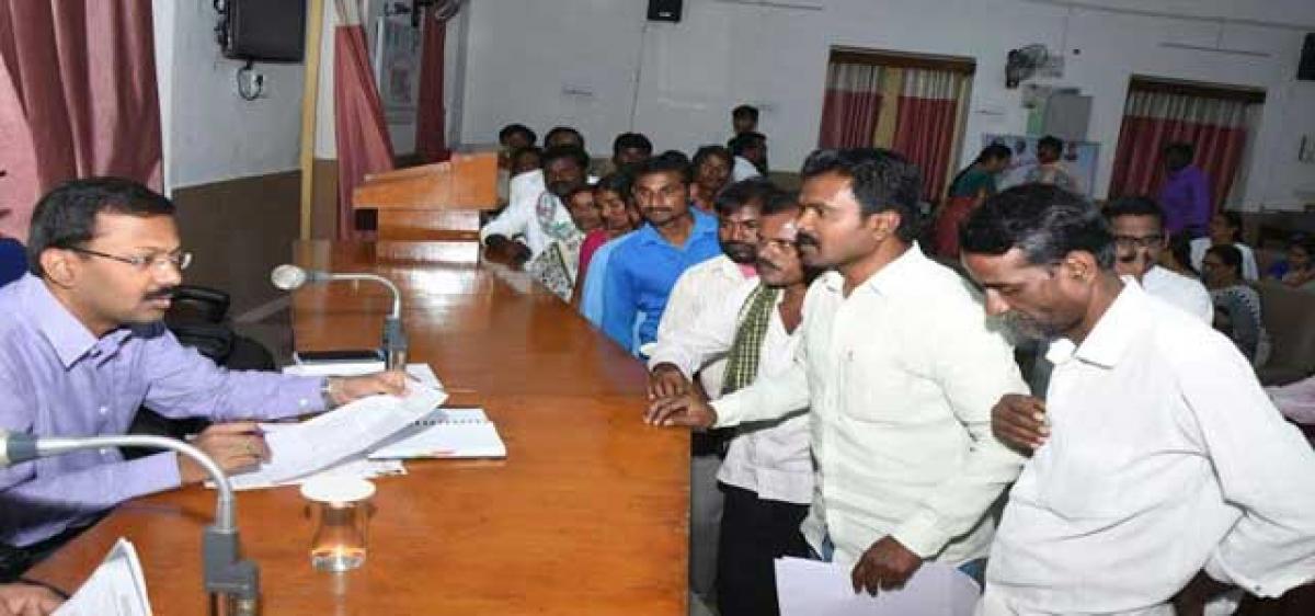 AIYF slams KCR govt for delay in SC Corporation funds release