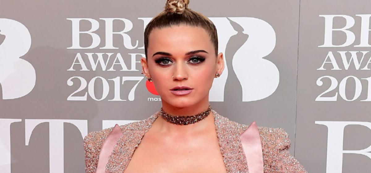 Katy Perry calls for women unity