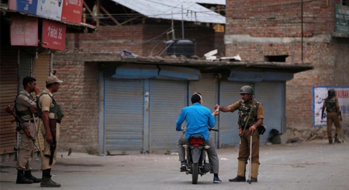 Curfew lifted in Kashmir Valley