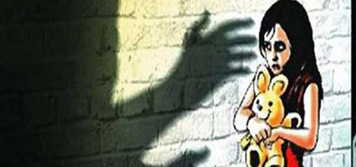 Cab driver held for sexually assaulting minor daughters