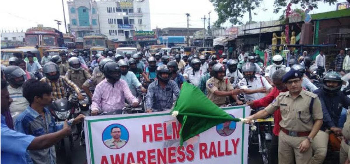 Bike riders urged to wear helmets