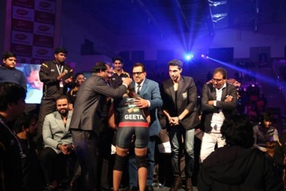 Bollywood A-listers all cheers for Pro Wrestling League 2015