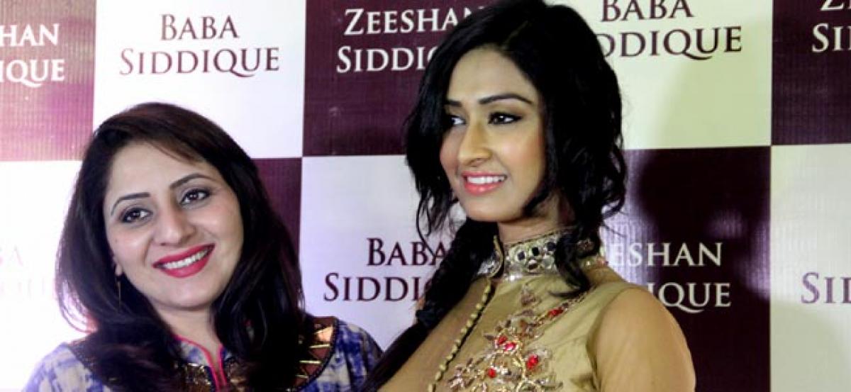 Photos: TV celeb​ritiess snapped at Baba Siddique’s Iftar party!