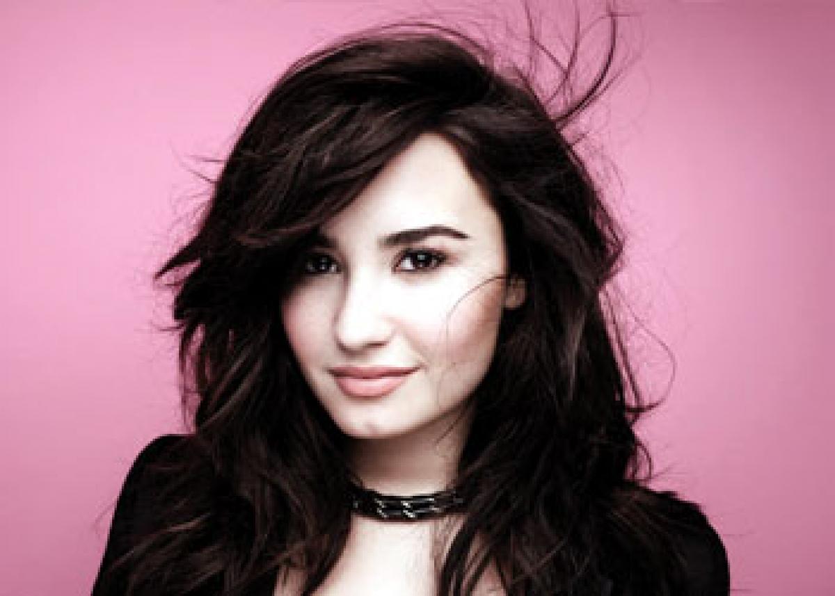 Demi Lovato counters Taylor Swift fans on controversy over Kesha-donation