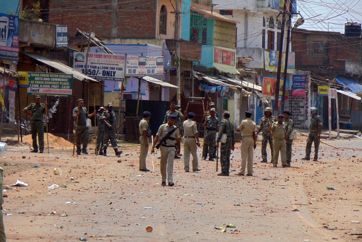 Jharkhand: 2 dead, 70 injured in Villagers clash with police