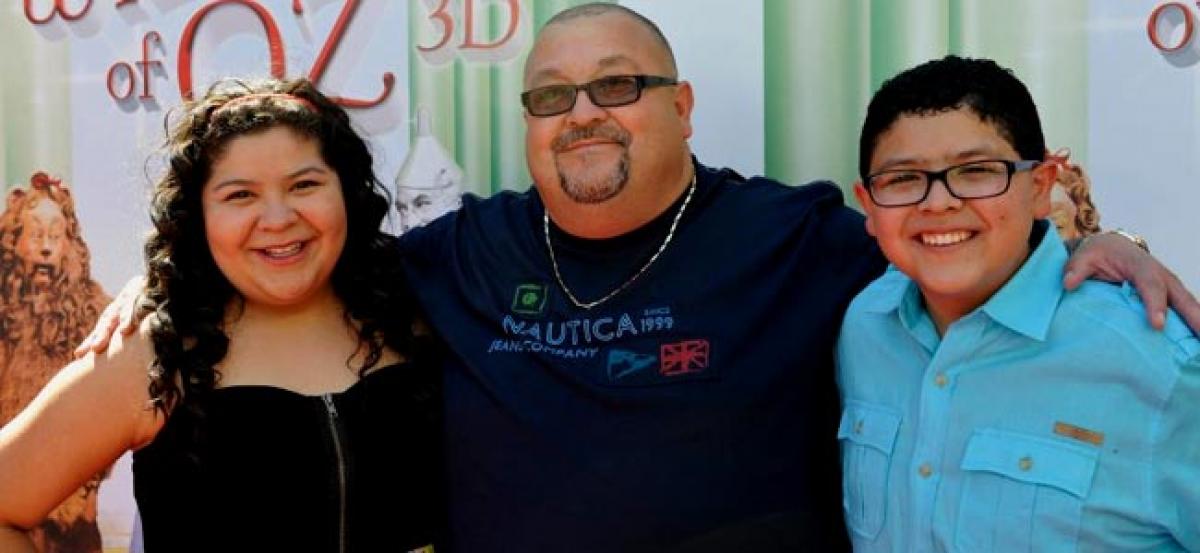 Rico Rodriguezs father dead at 52