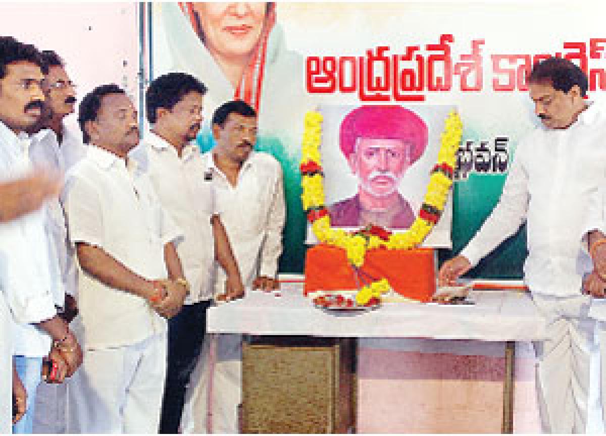 Rich tributes paid to Jyotirao Phule