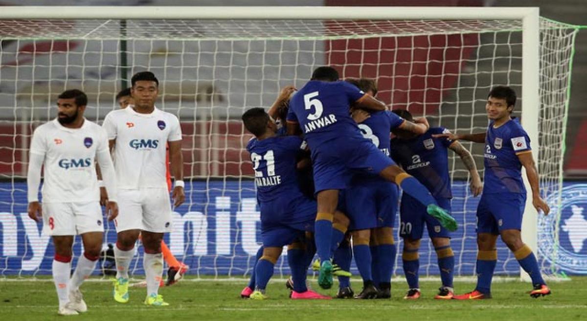 Delhi Dynamos, Mumbai tied in six-goal thriller