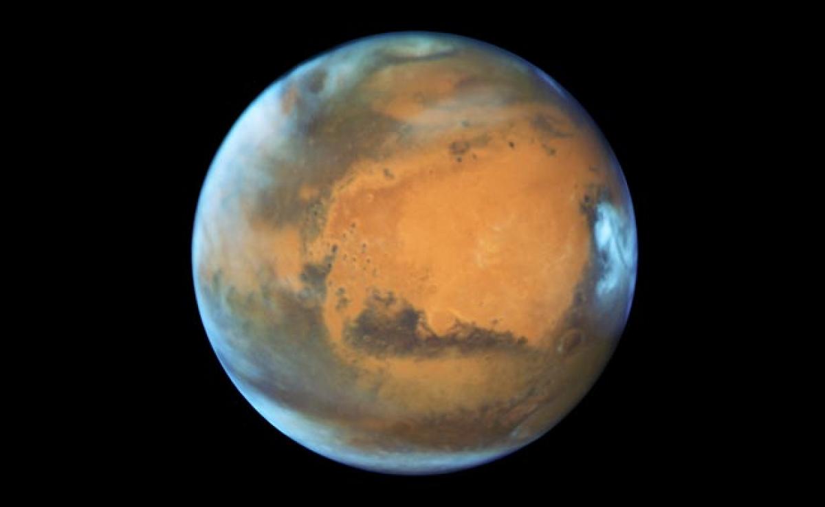 Close Encounter Between Mars And Earth After A Decade